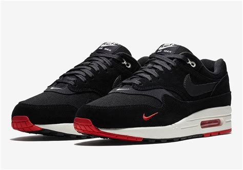 nike air max 1 bred mini swoosh|nike air max 1 price.